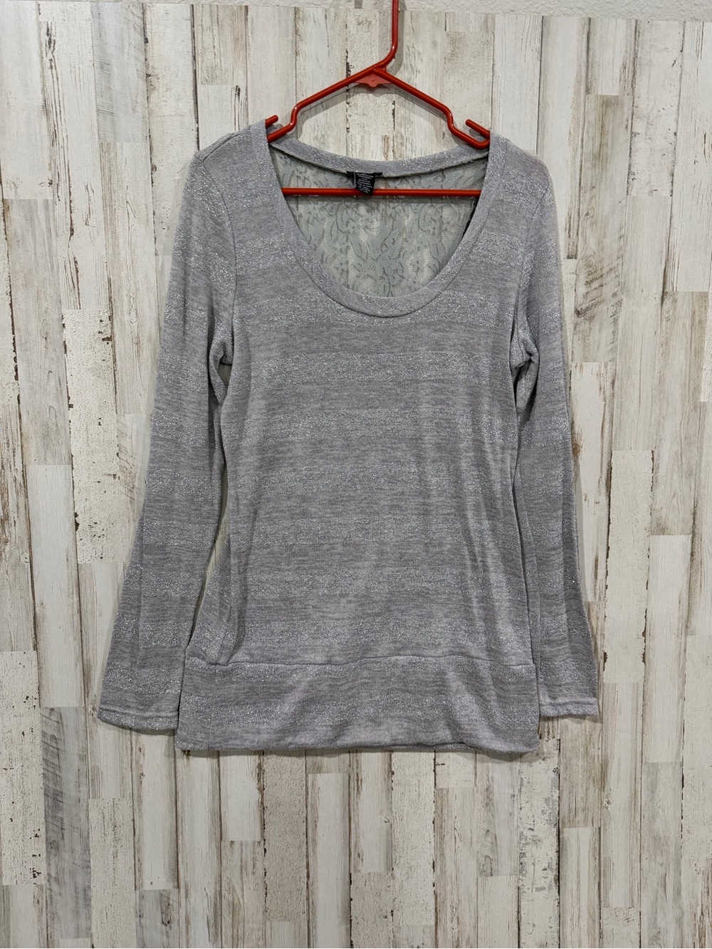 Rue21 Women’s XL Gray Silver Shimmer Long Sleeve Lace Back Top